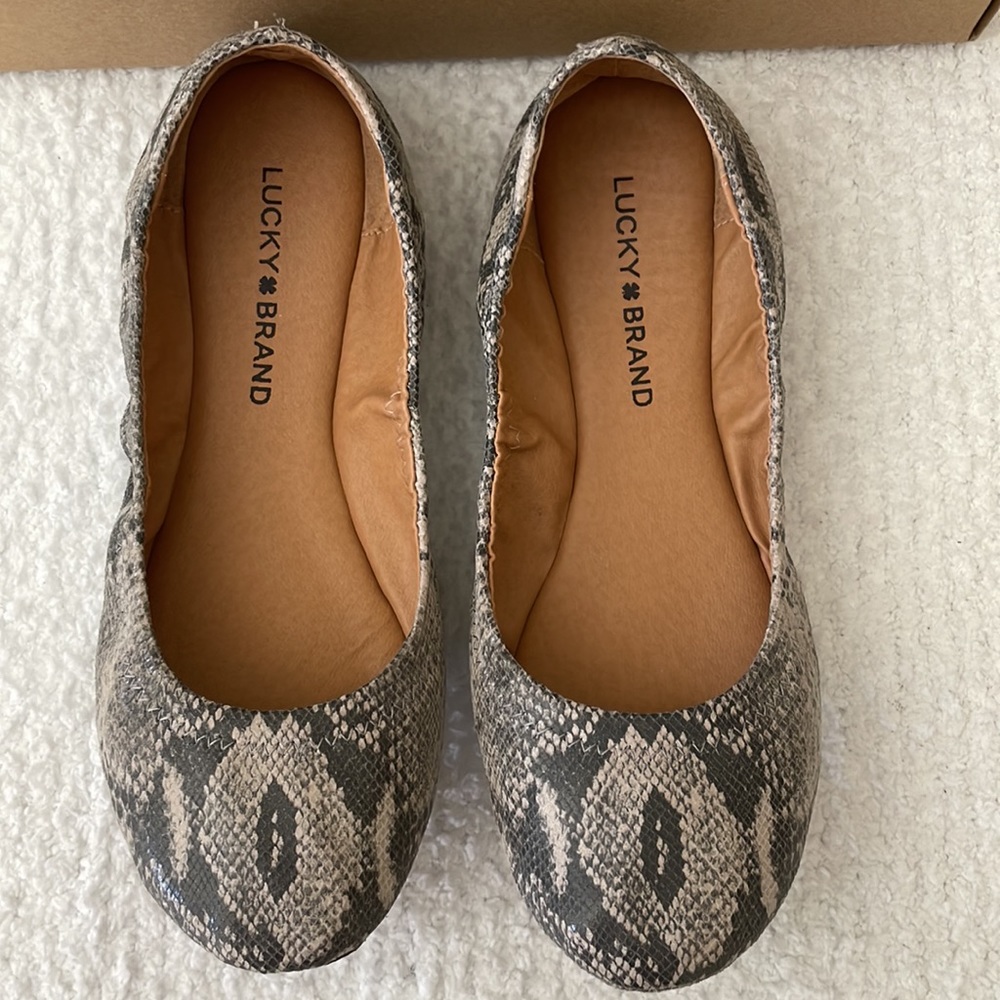 LUCKY BRAND LK-EMMIE BALLET FLATS, COBBLESTONE MORELOS, SIZE 7.5M